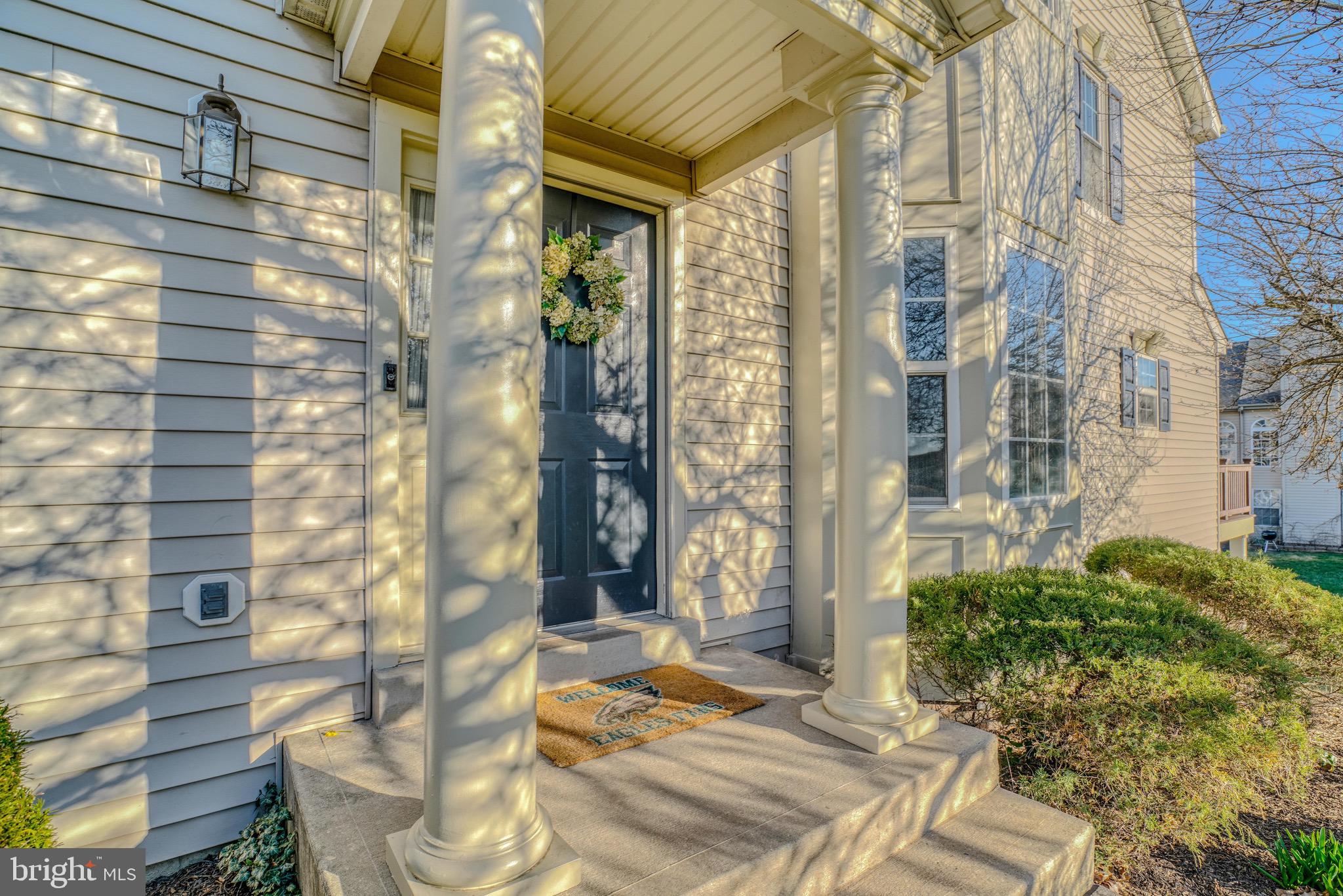 COUNTRY CROSSING - Residential