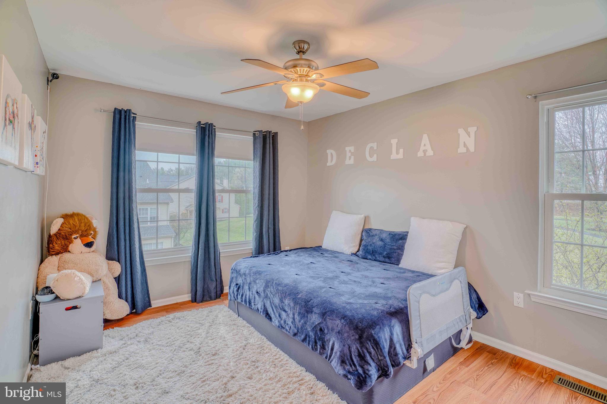 COUNTRY CROSSING - Residential