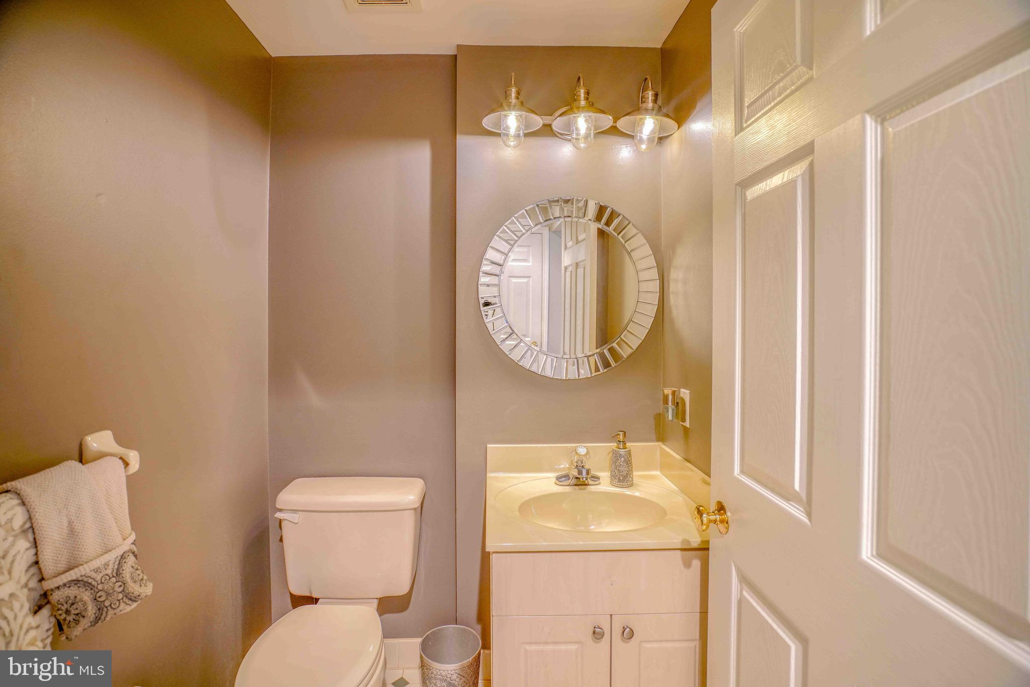 COUNTRY CROSSING - Residential