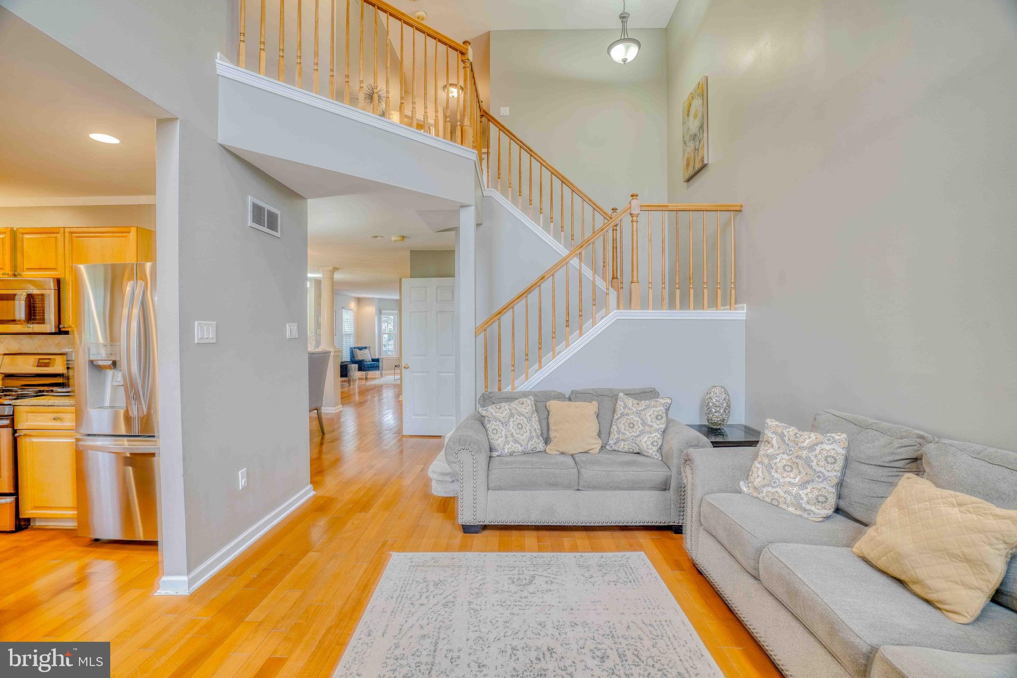 COUNTRY CROSSING - Residential