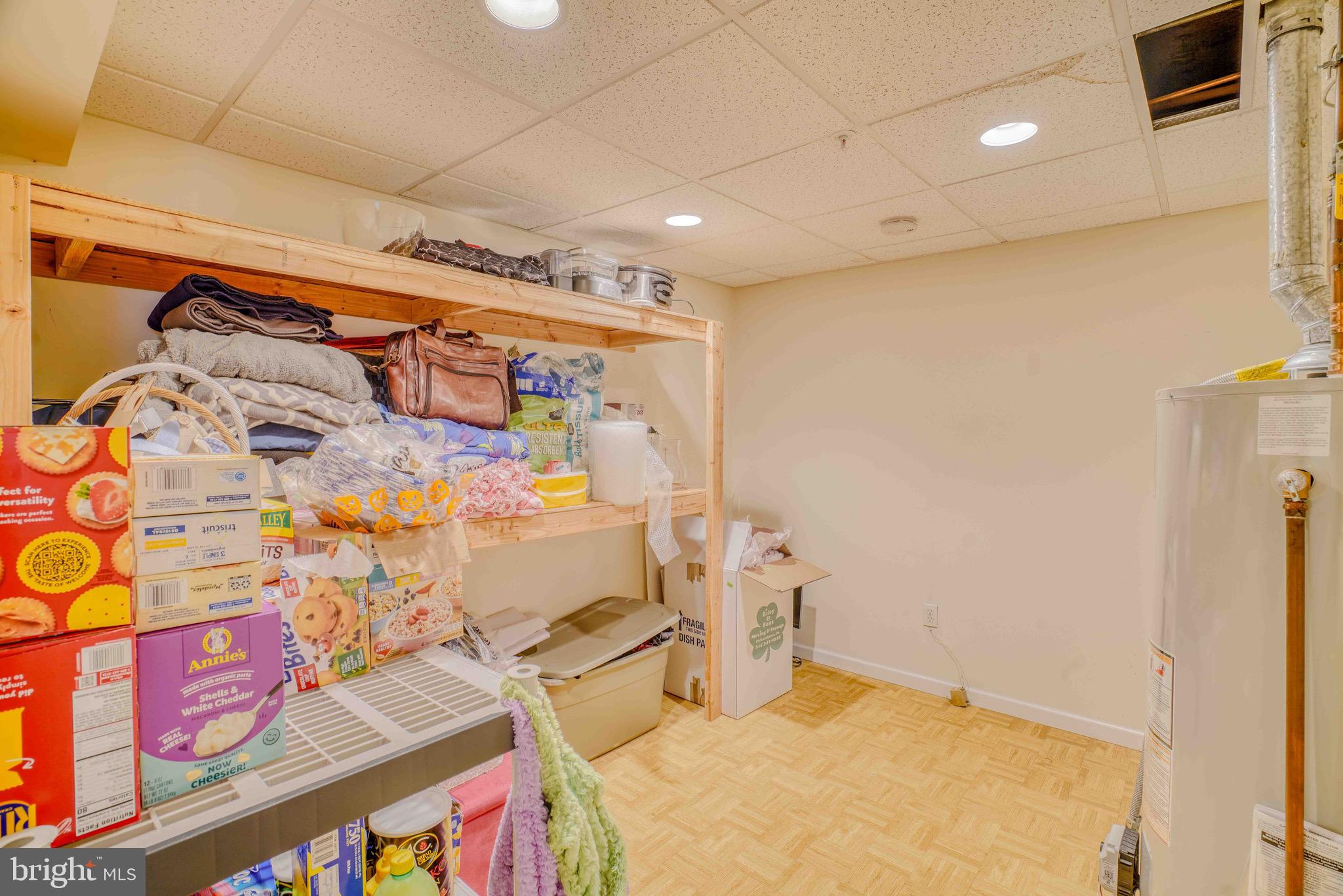 COUNTRY CROSSING - Residential