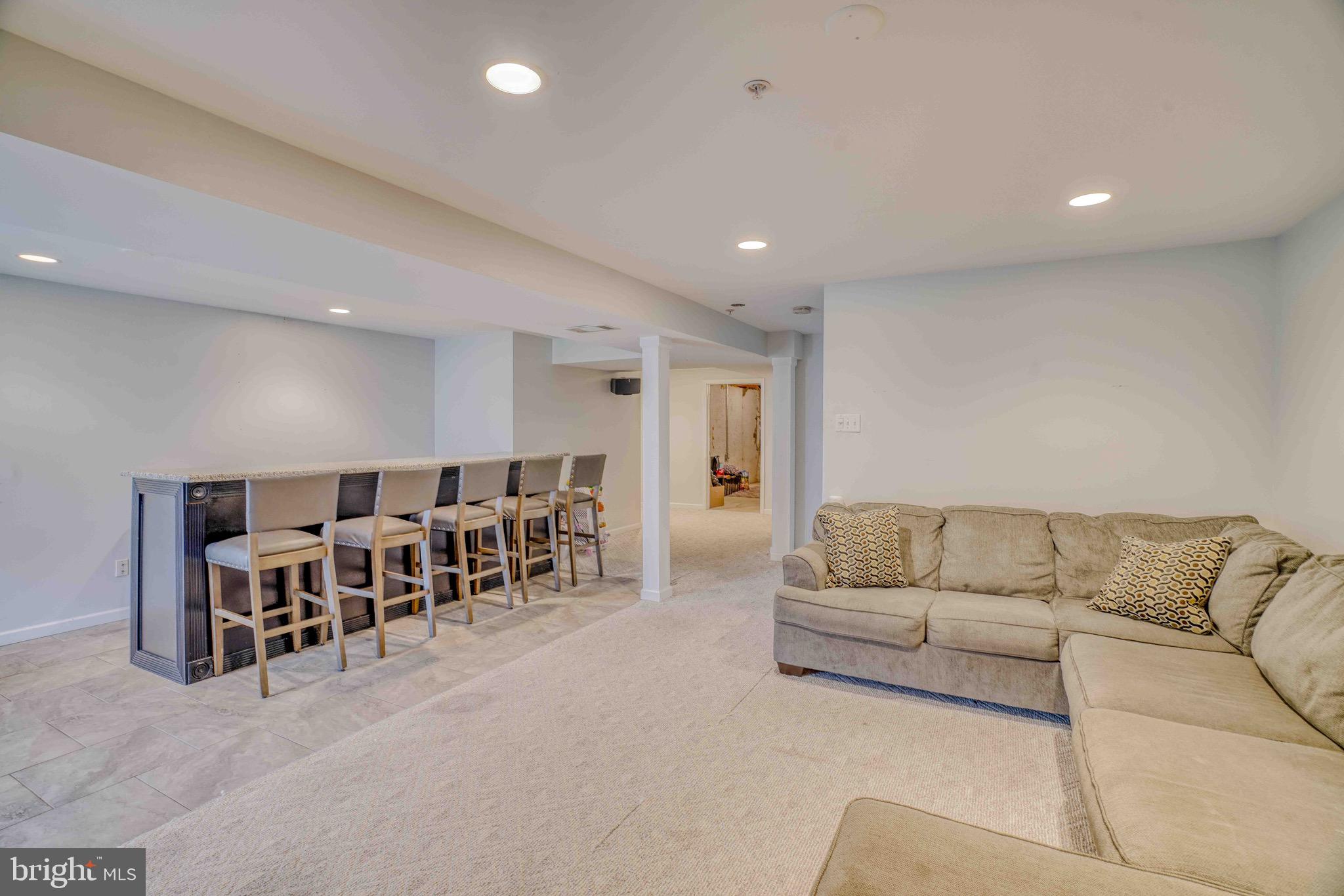 COUNTRY CROSSING - Residential