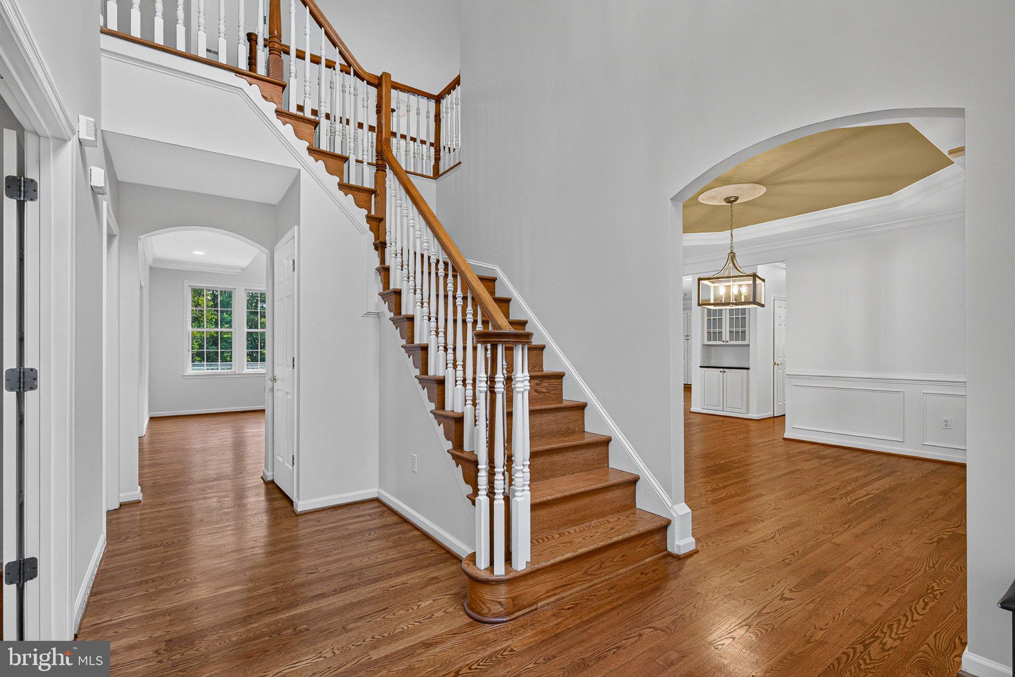 14015 WOODENS LANE