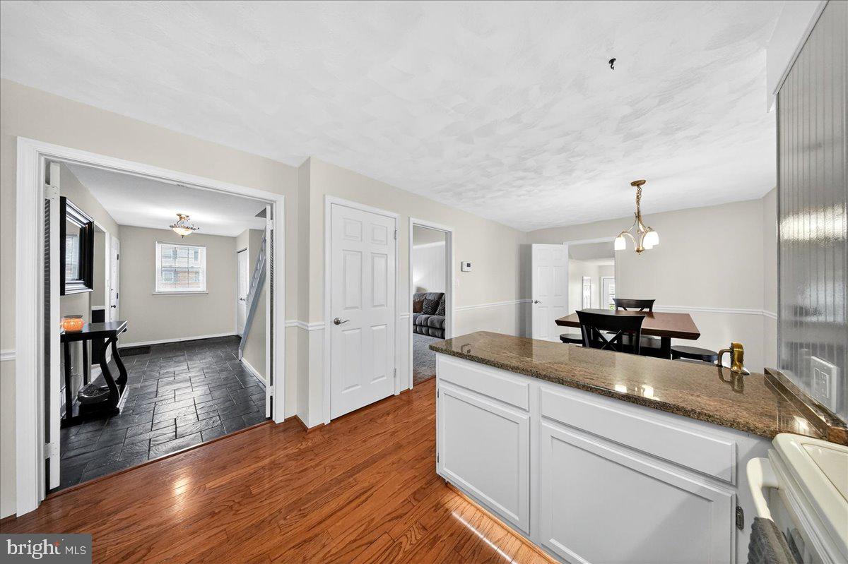 SHERWOOD FOREST - Residential