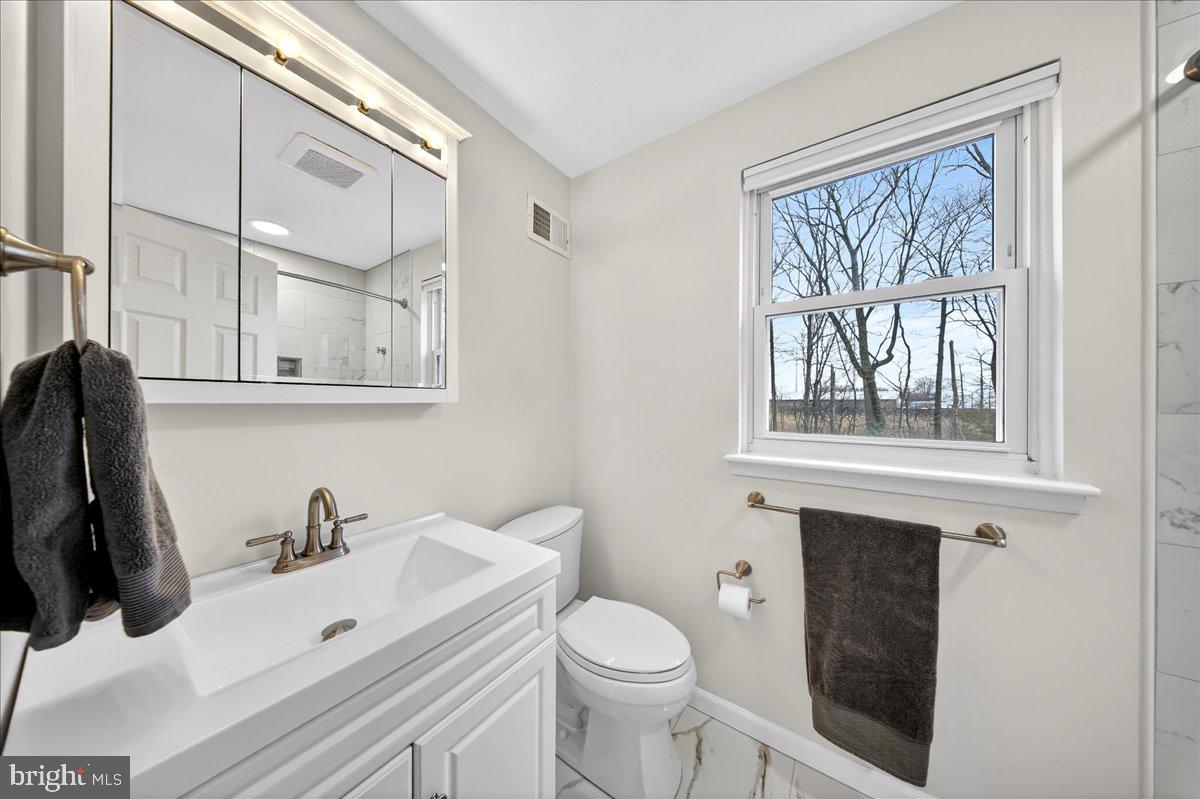 SHERWOOD FOREST - Residential