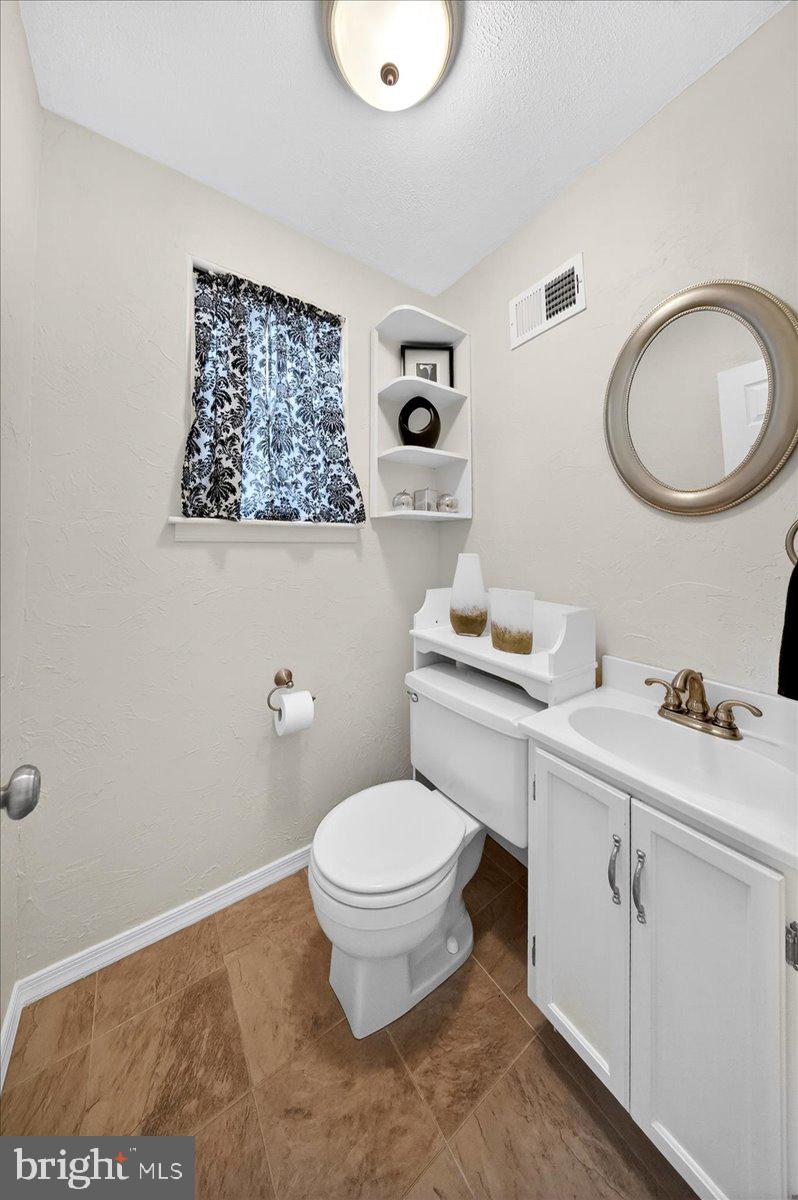 SHERWOOD FOREST - Residential