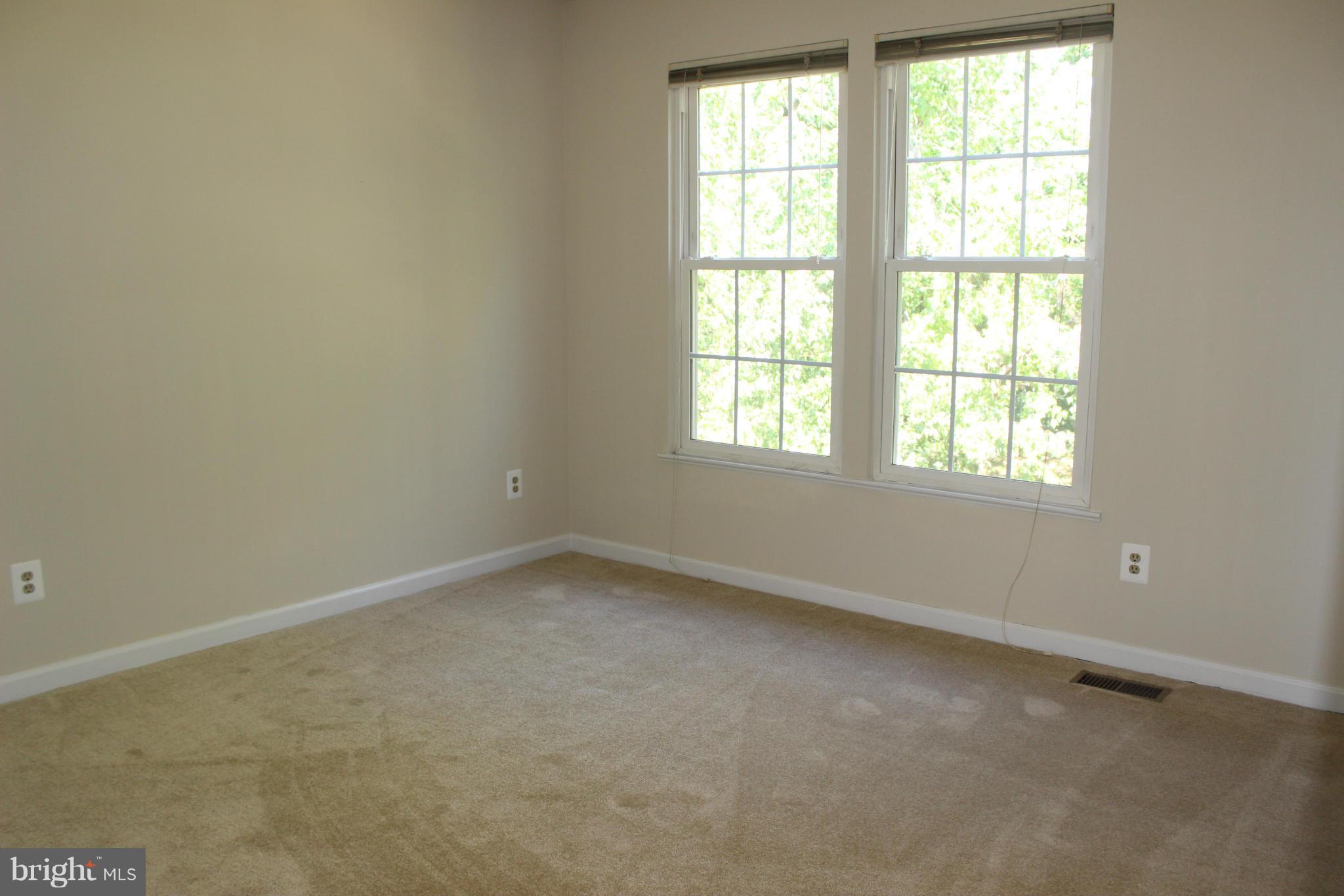 CENTRE RIDGE - Residential