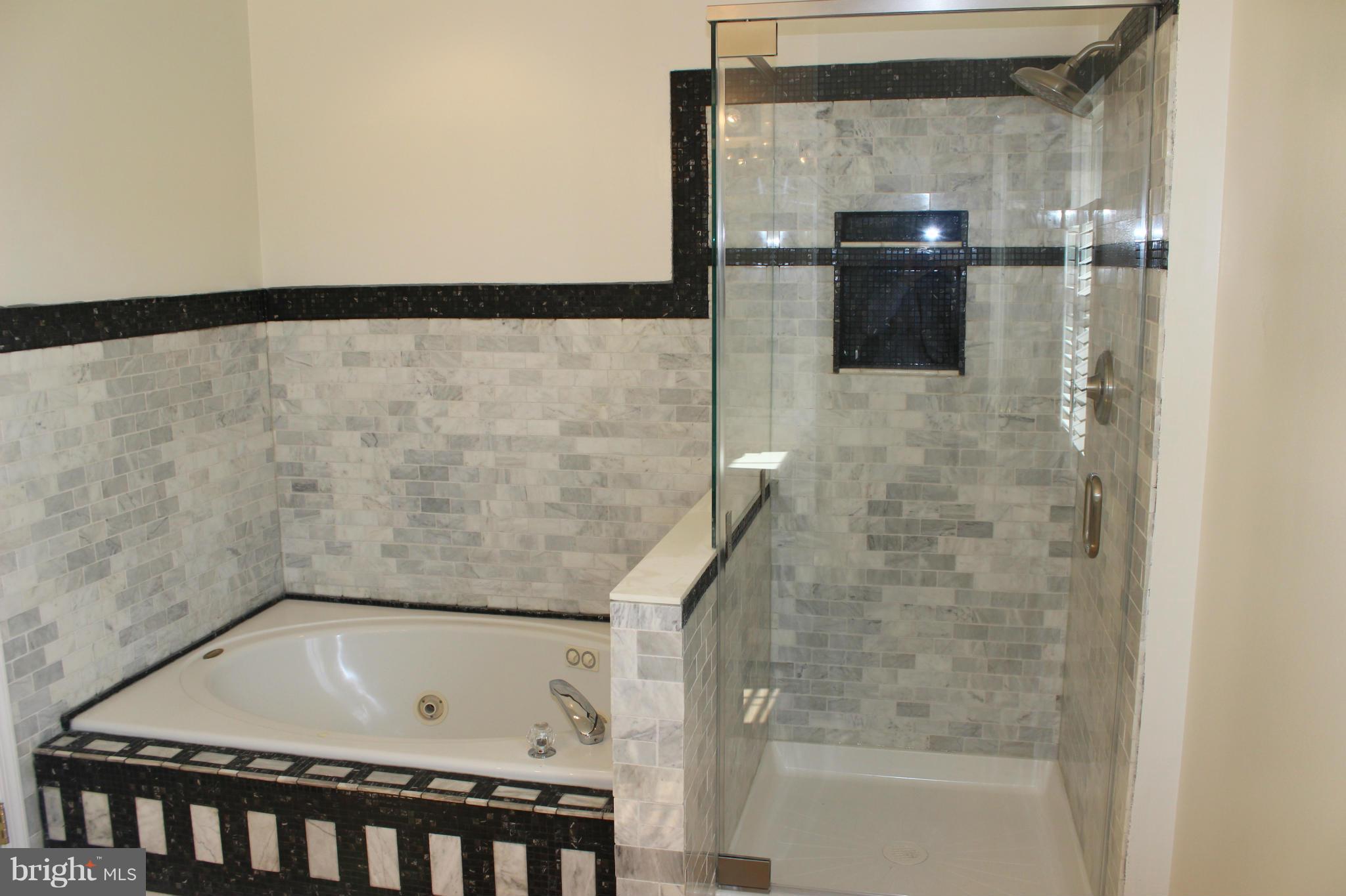 CENTRE RIDGE - Residential