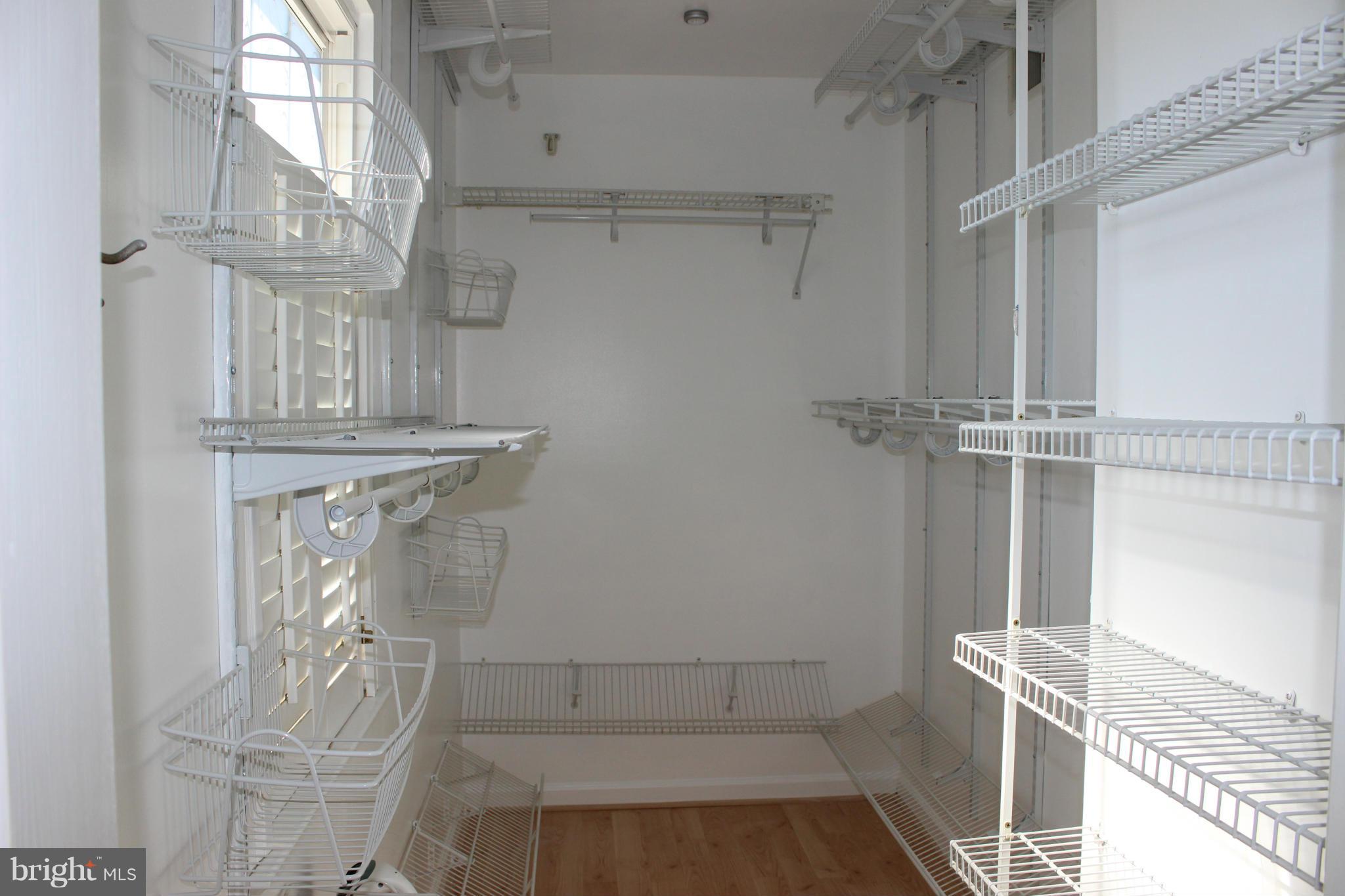 CENTRE RIDGE - Residential