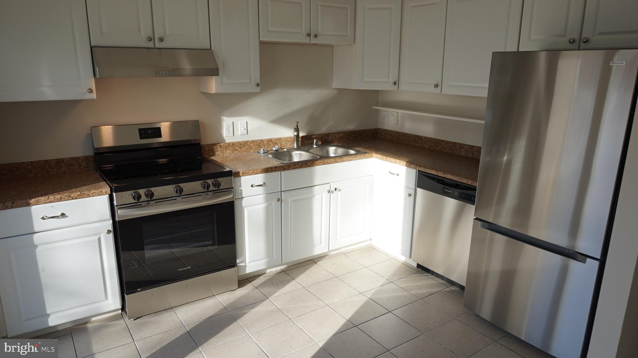 STAFFORD MEADOWS - Residential