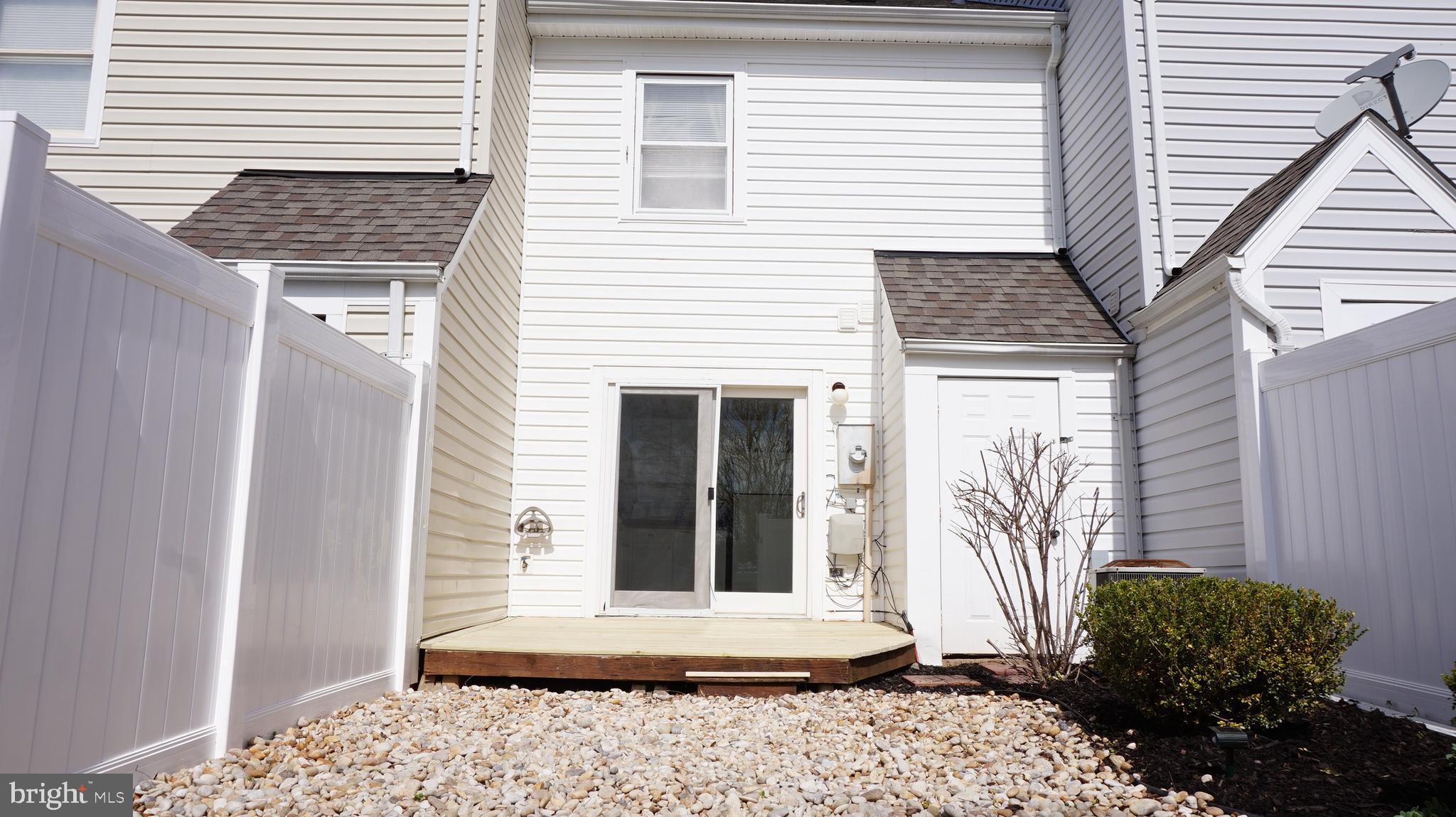 STAFFORD MEADOWS - Residential