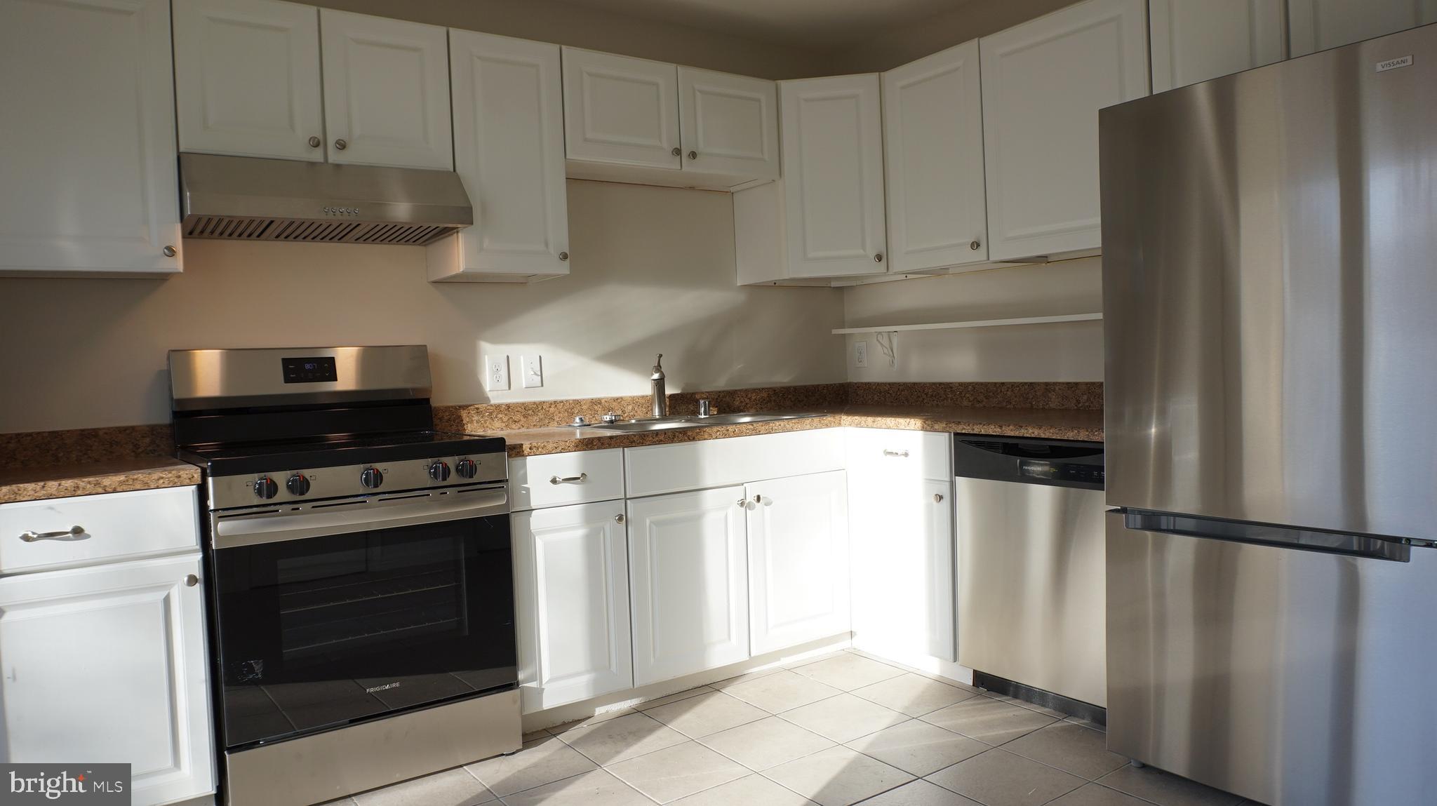 STAFFORD MEADOWS - Residential