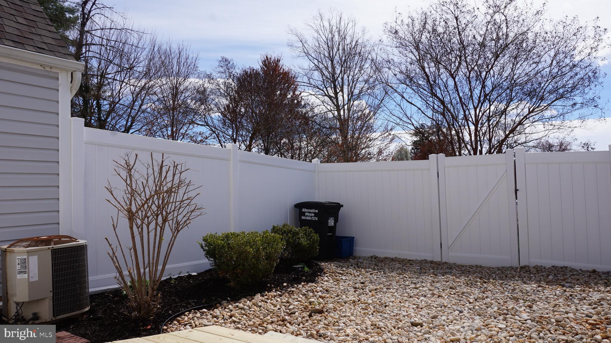 STAFFORD MEADOWS - Residential