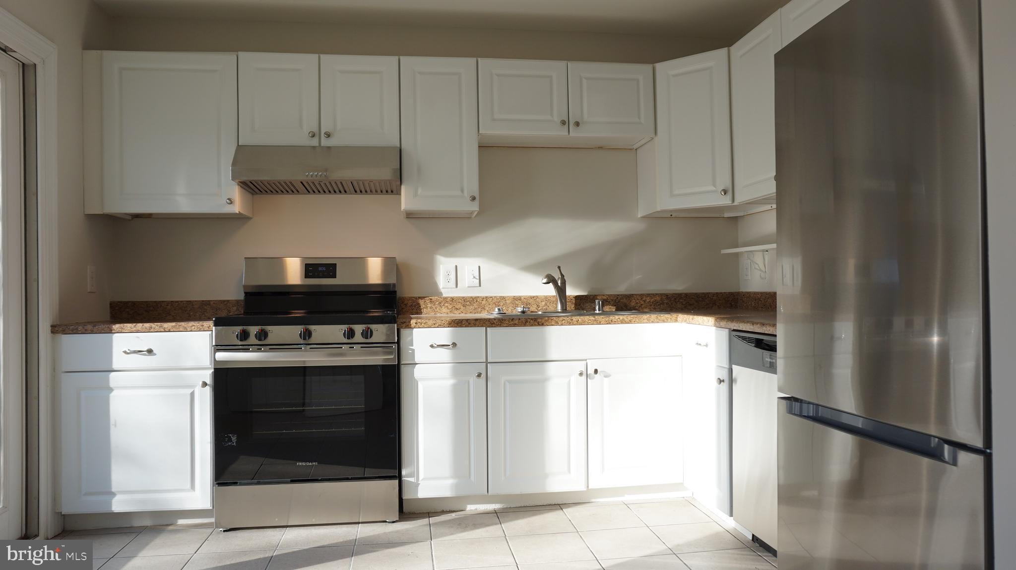 STAFFORD MEADOWS - Residential