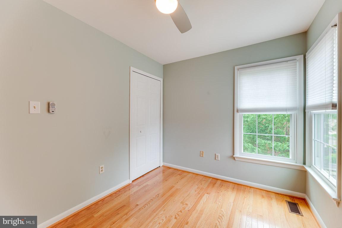 LAKE RIDGE - Residential