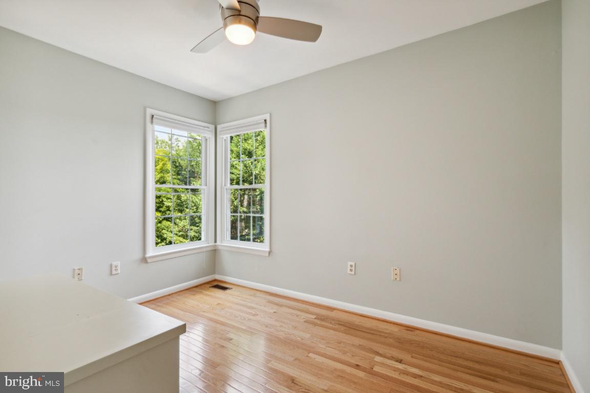 LAKE RIDGE - Residential