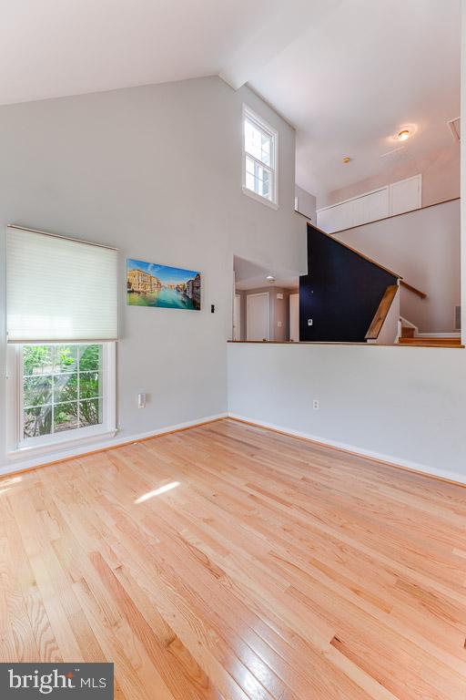 LAKE RIDGE - Residential