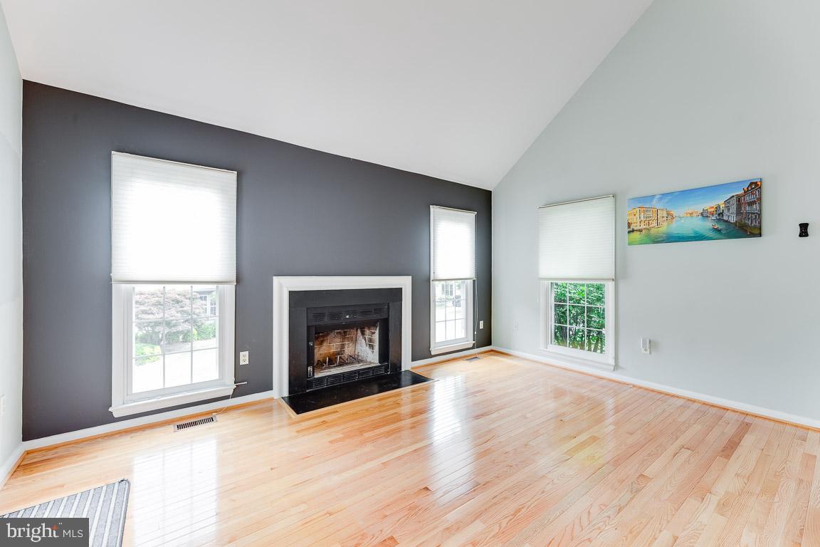 LAKE RIDGE - Residential