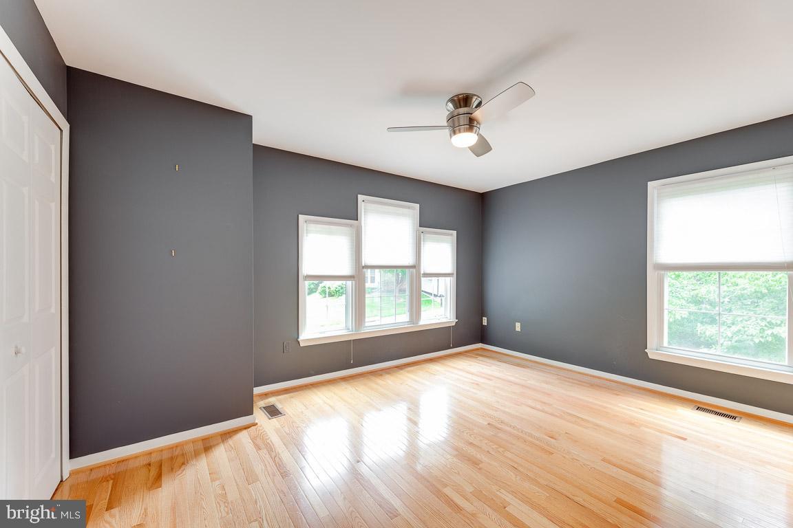 LAKE RIDGE - Residential