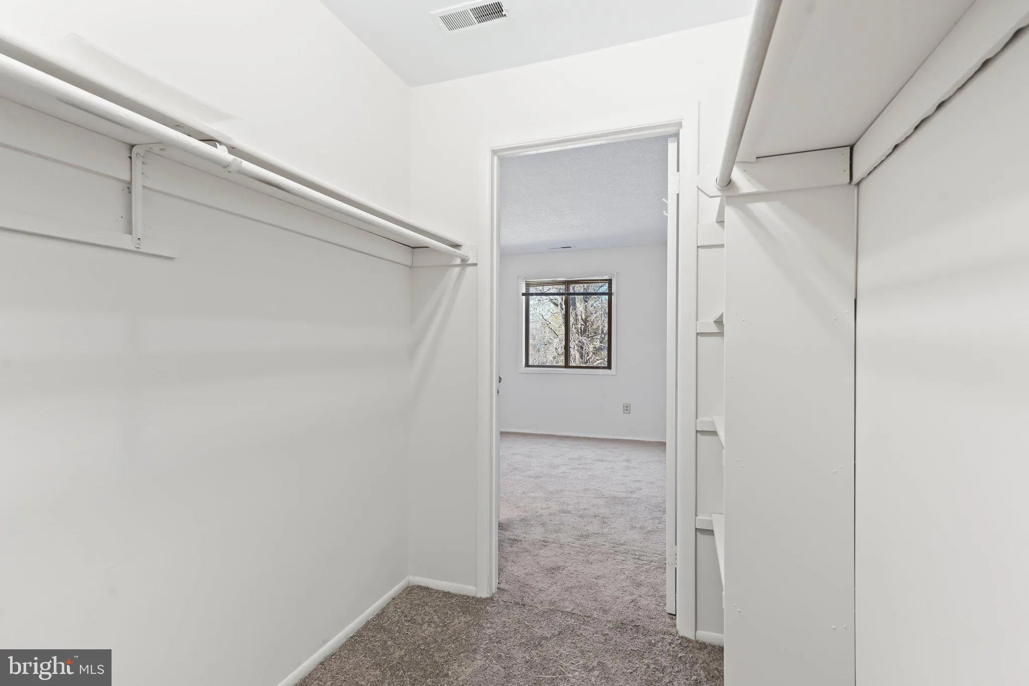 Plainsboro, New Jersey 08536, United States, 2 Bedrooms Bedrooms, ,2 BathroomsBathrooms,Residential,Contingent,91427