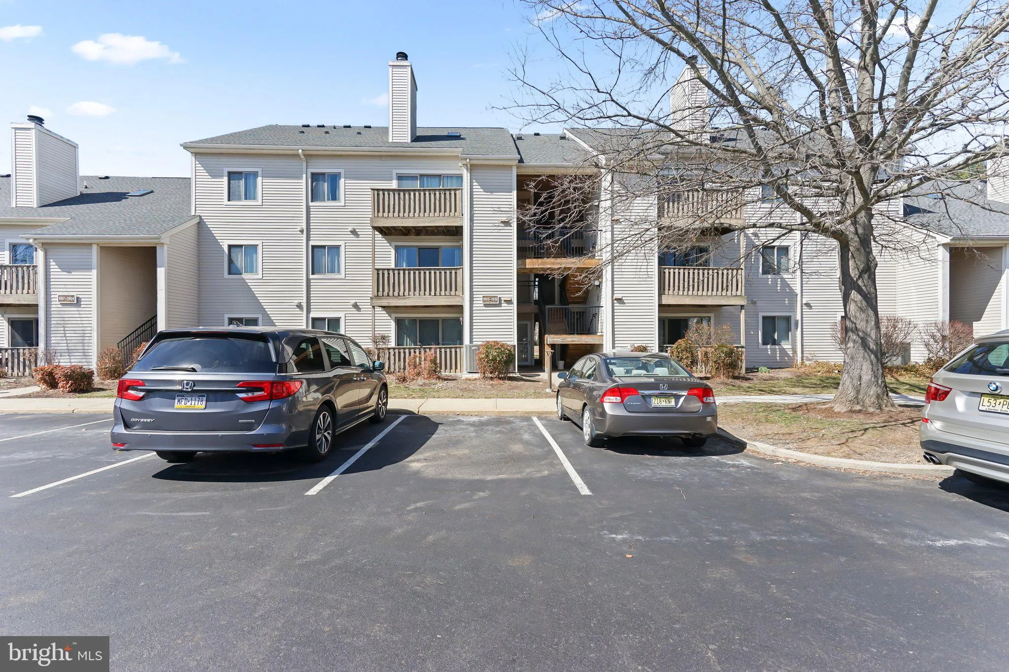 Plainsboro, New Jersey 08536, United States, 2 Bedrooms Bedrooms, ,2 BathroomsBathrooms,Residential,Contingent,91427
