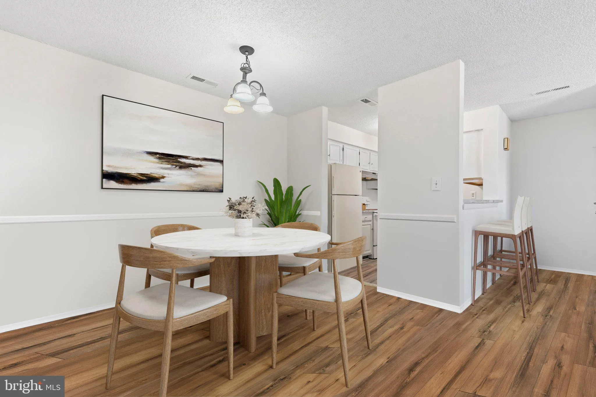 Plainsboro, New Jersey 08536, United States, 2 Bedrooms Bedrooms, ,2 BathroomsBathrooms,Residential,Contingent,91427