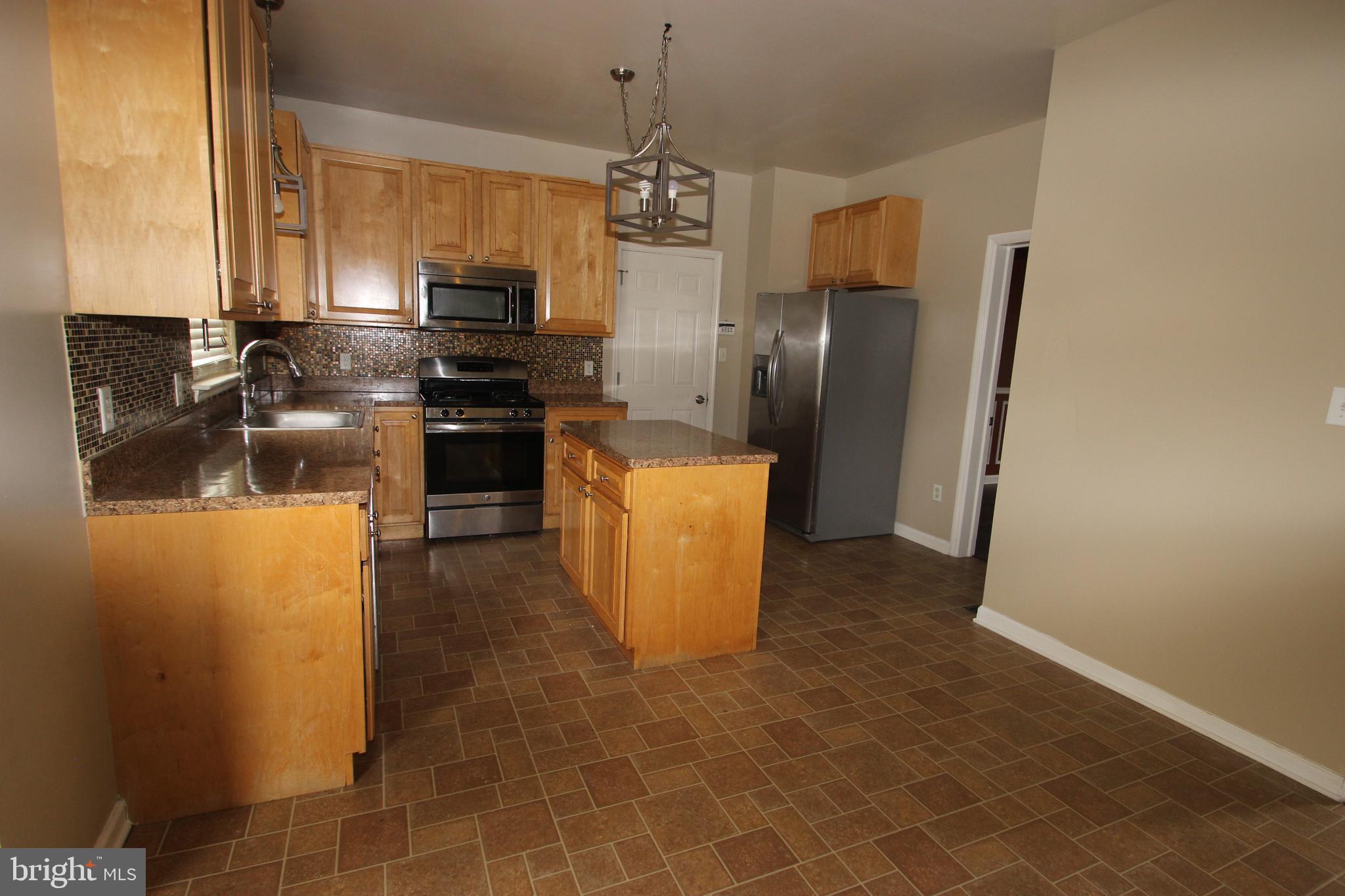MALLARD POINTE - Residential