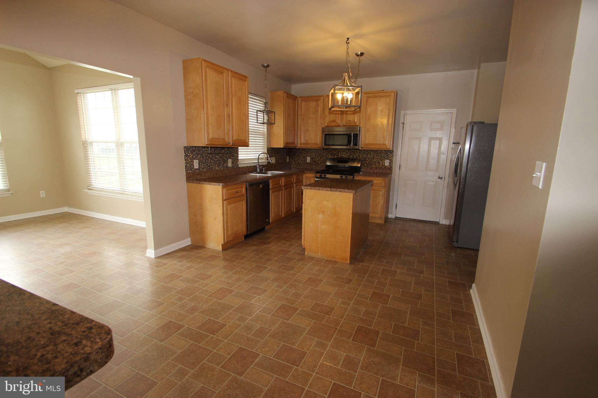 MALLARD POINTE - Residential