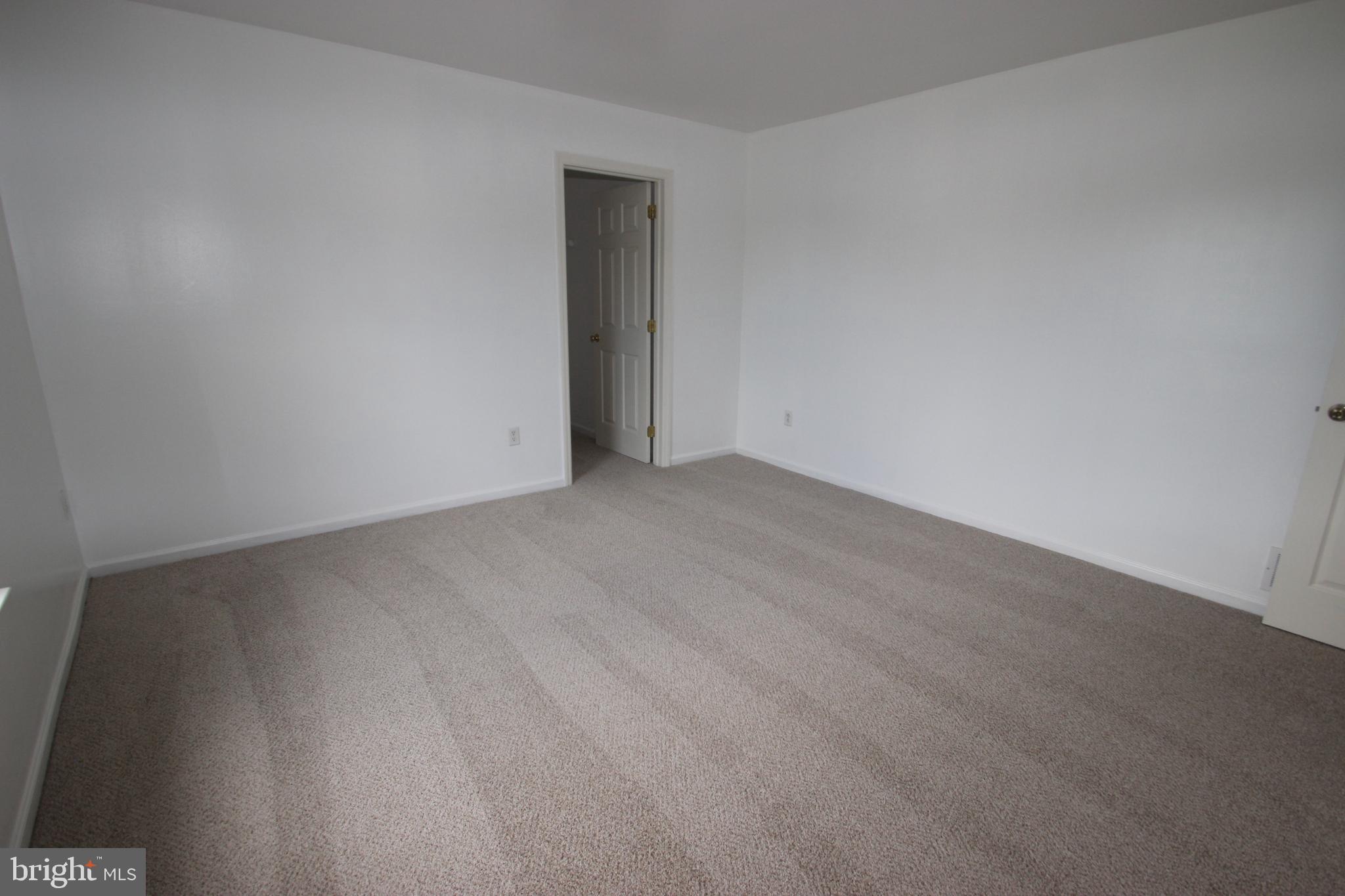 MALLARD POINTE - Residential