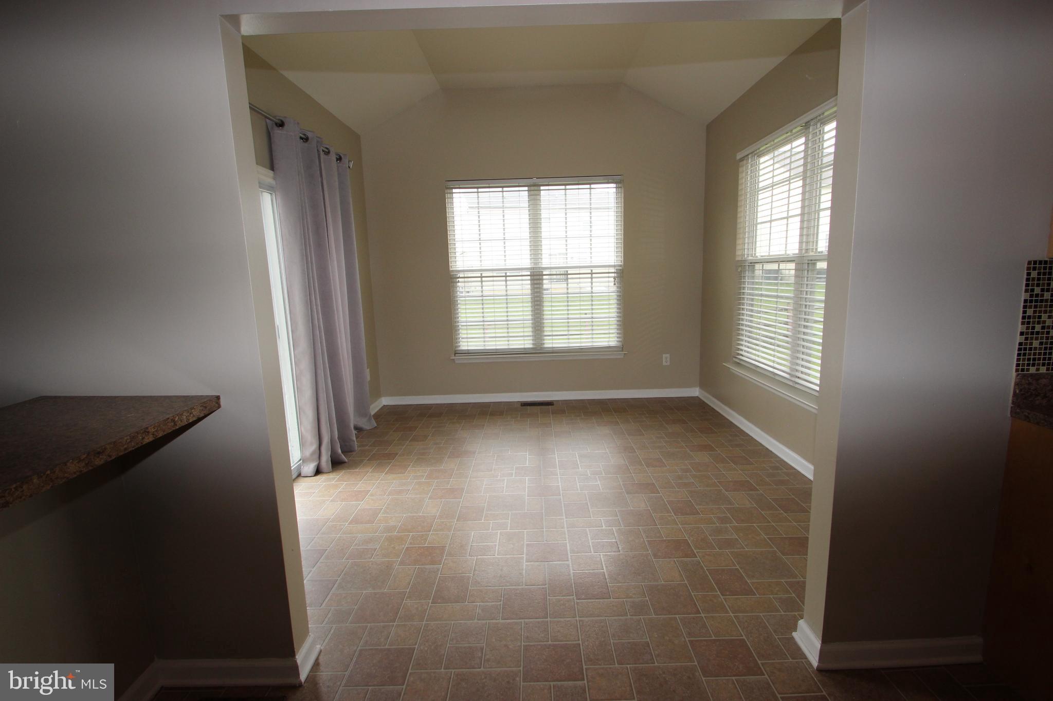 MALLARD POINTE - Residential