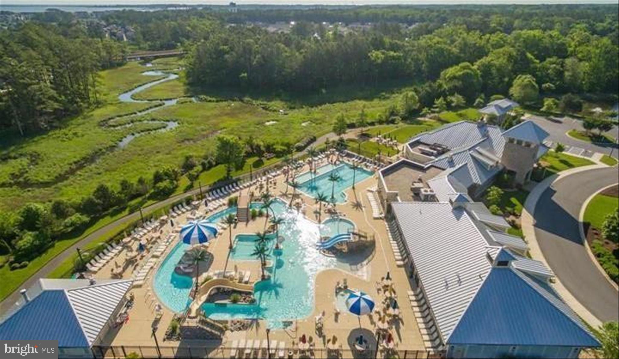 BAY FOREST CLUB - Residential