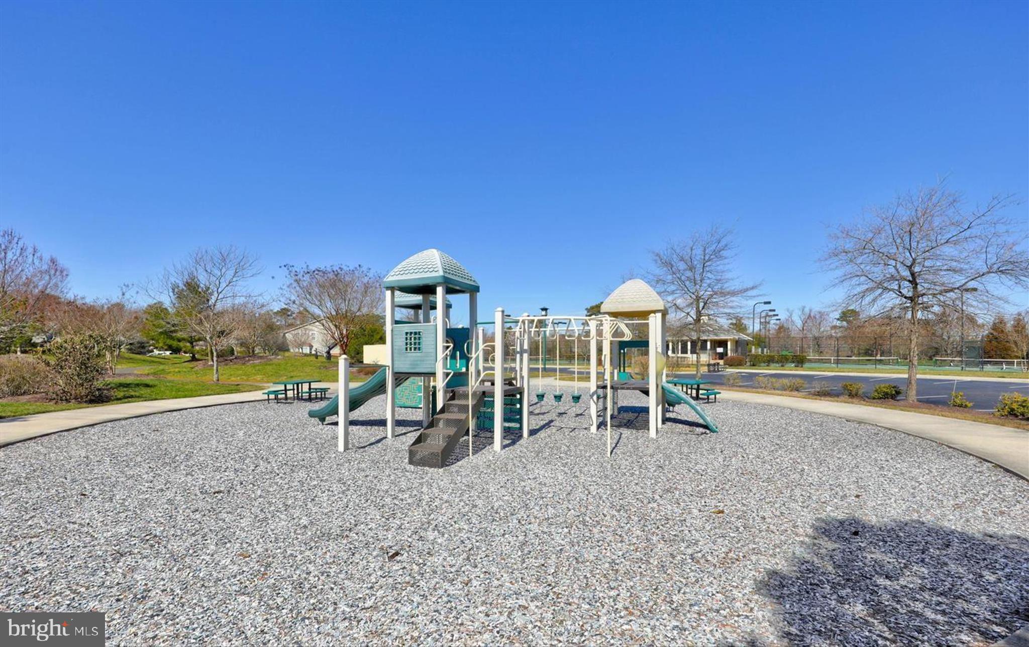 BAY FOREST CLUB - Residential