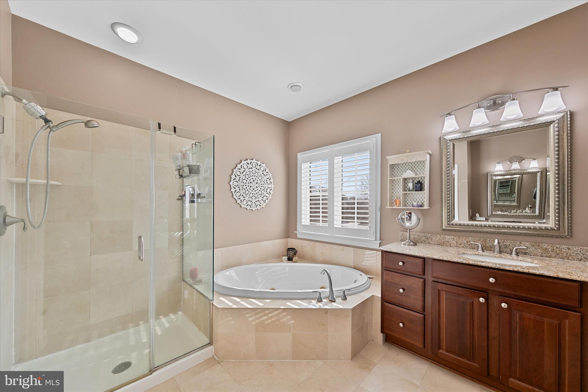 BAY FOREST CLUB - Residential