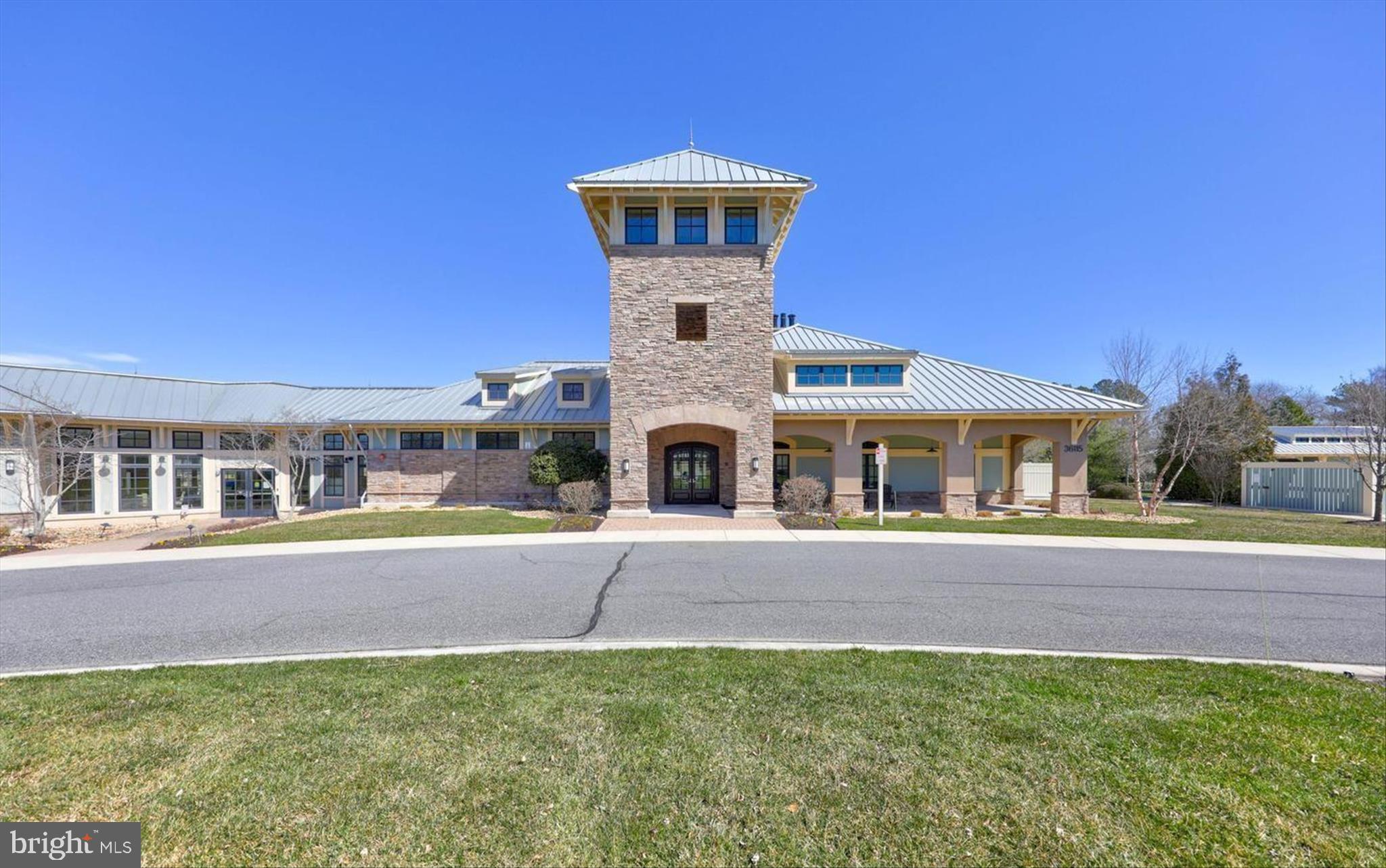 BAY FOREST CLUB - Residential