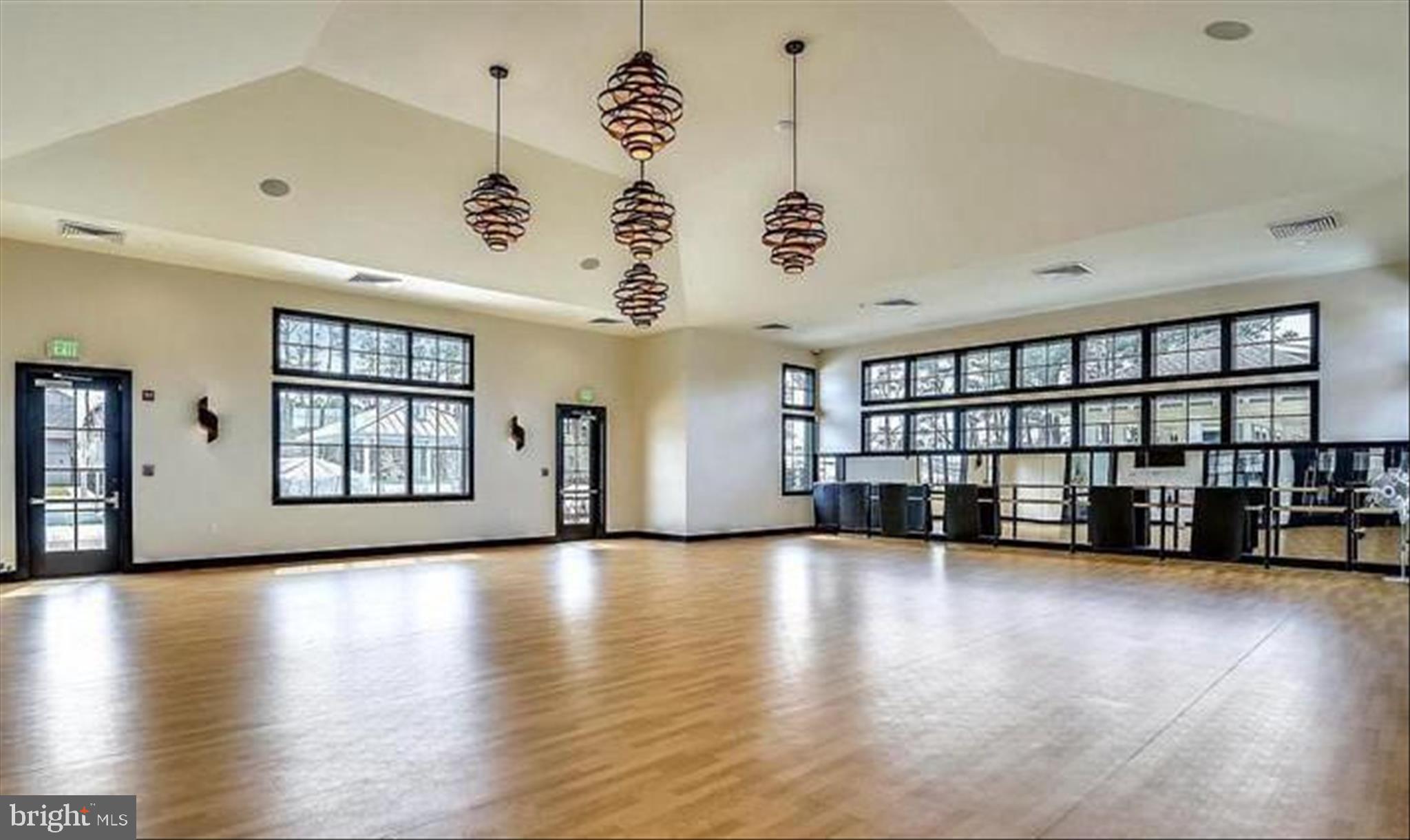 BAY FOREST CLUB - Residential