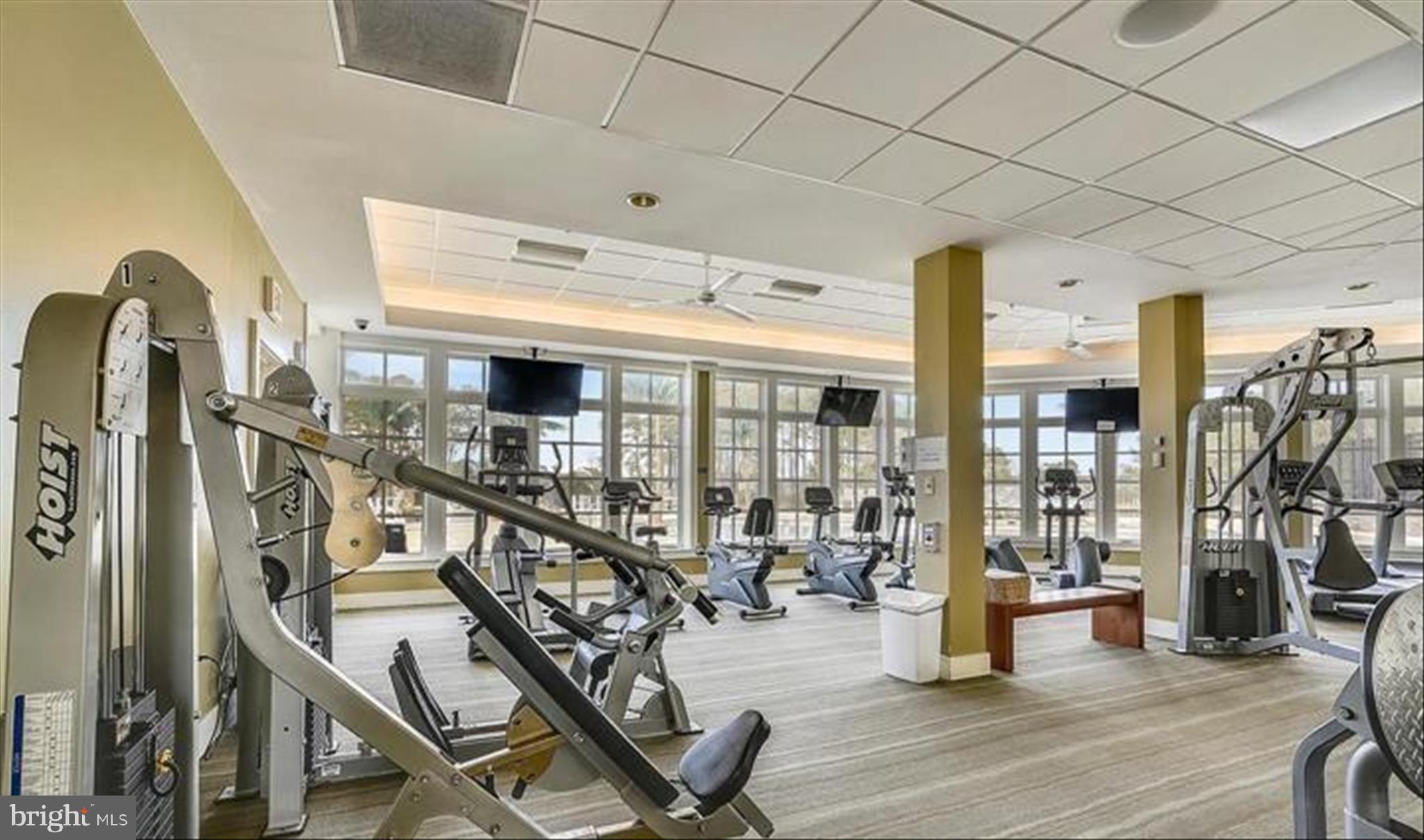 BAY FOREST CLUB - Residential