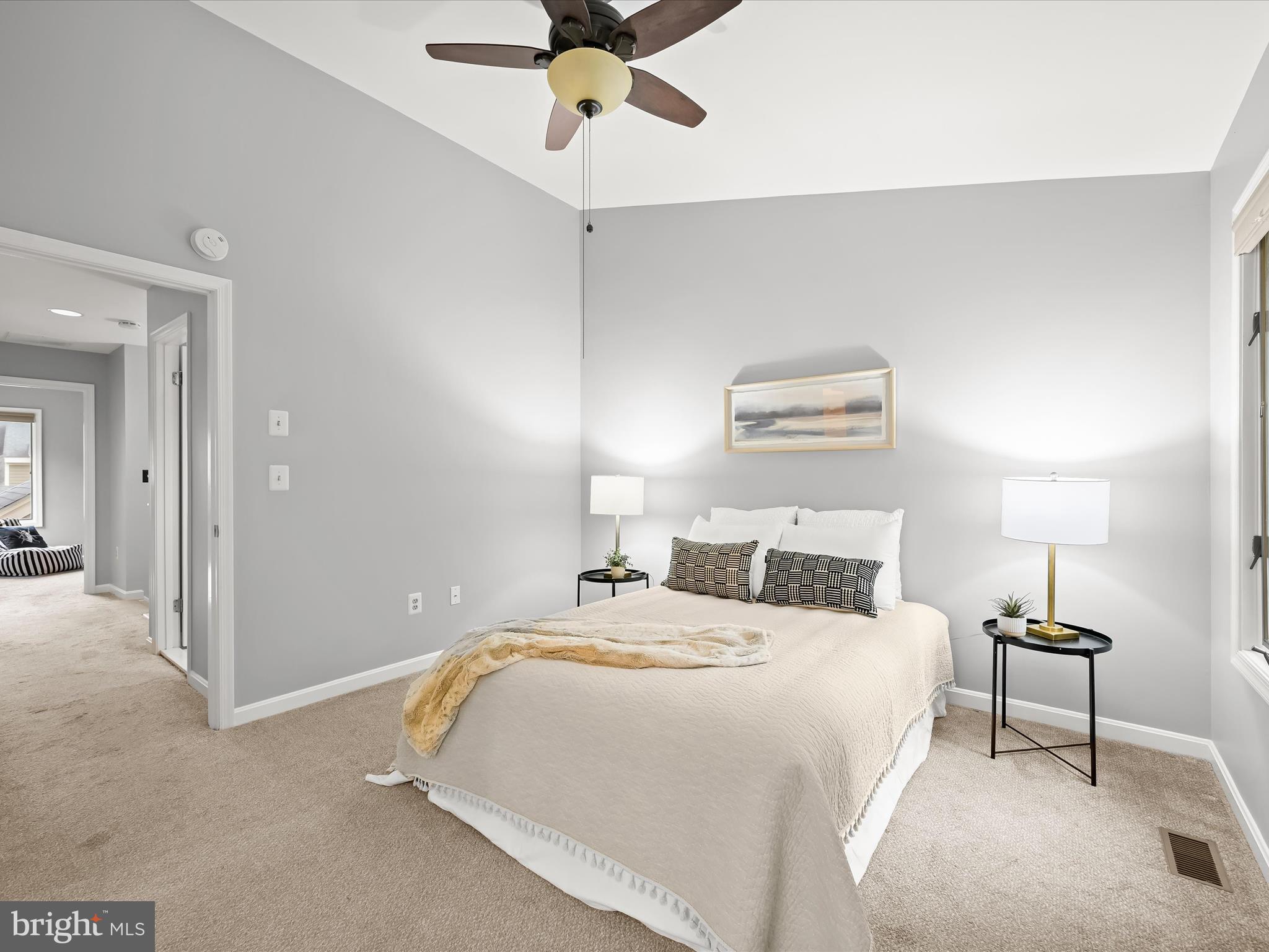 RIVA TRACE - Residential