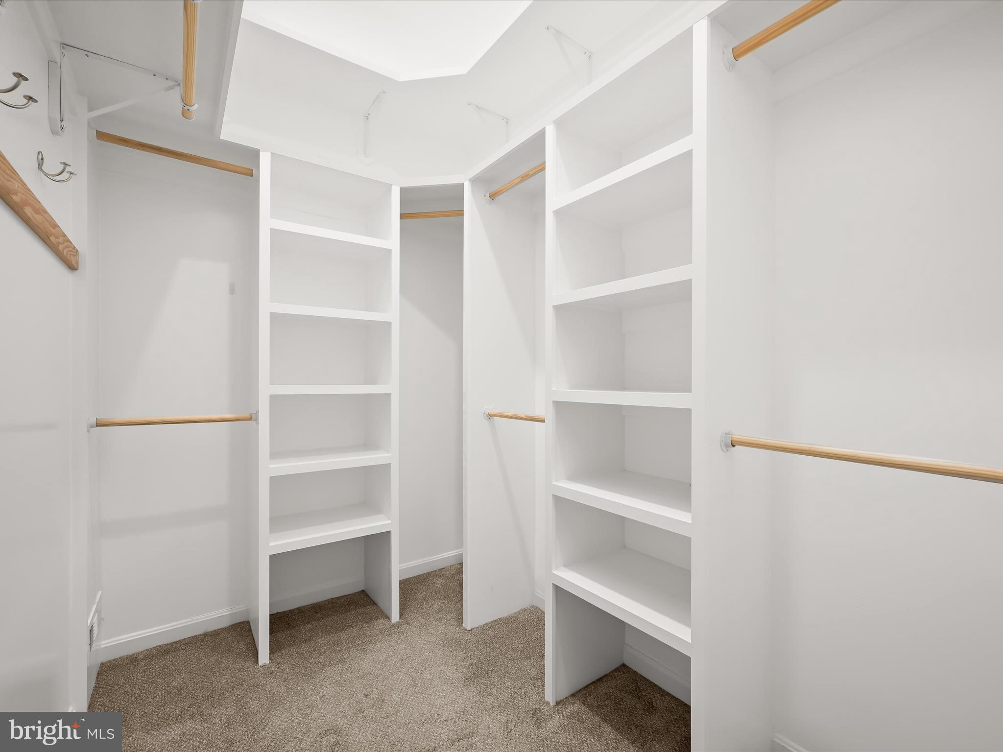 RIVA TRACE - Residential