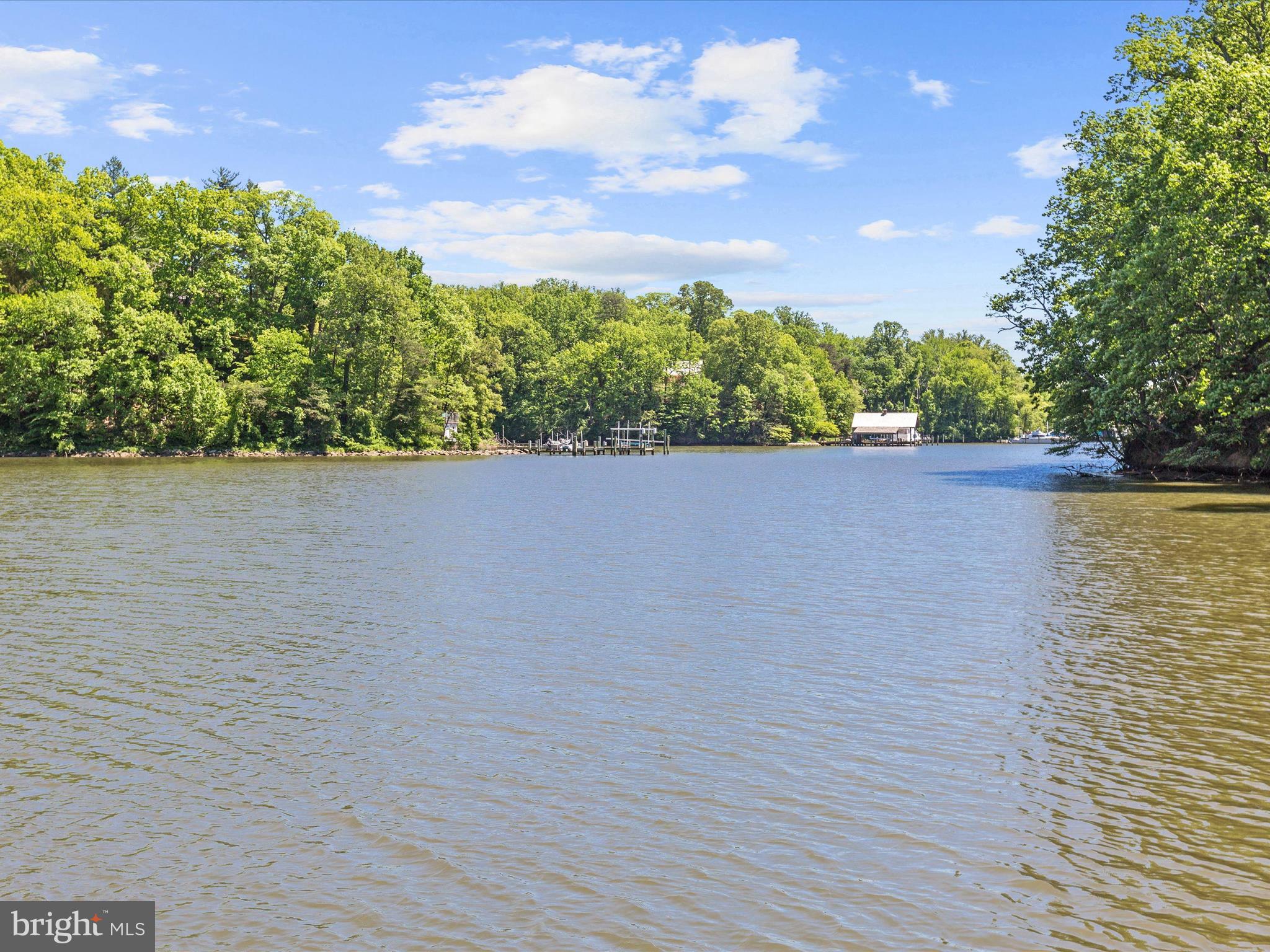 RIVA TRACE - Residential