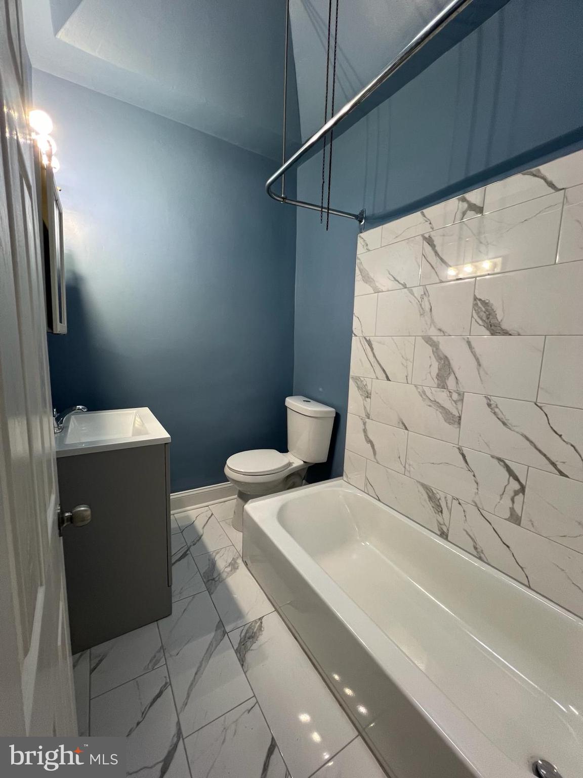 CARROLL PARK - Residential Lease
