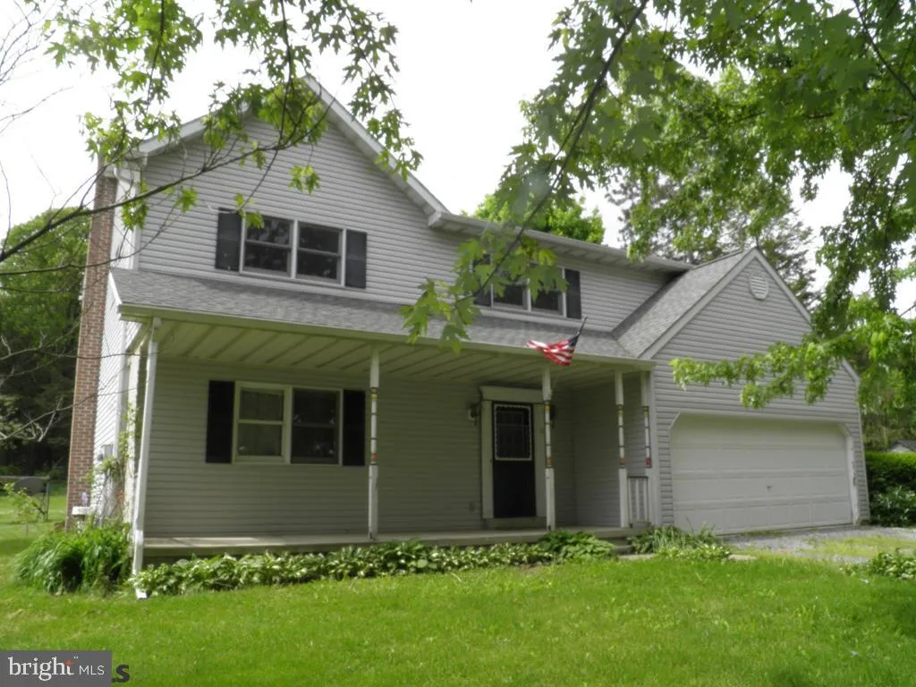 509 W Winter Road, Loganton, PA 17747