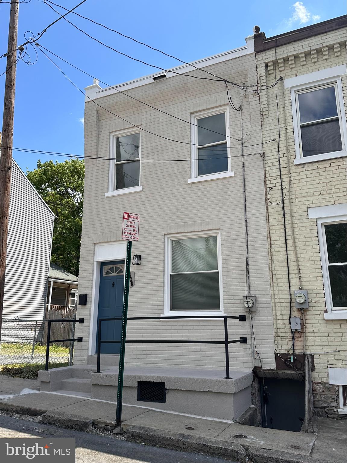 536 LAFAYETTE STREET