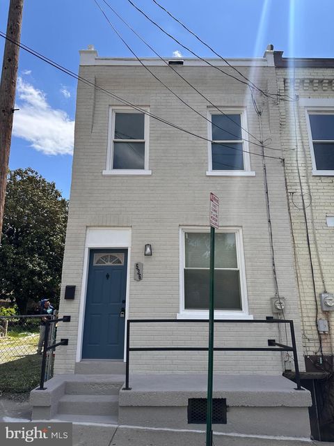 536 LAFAYETTE STREET LANCASTER PA 17603