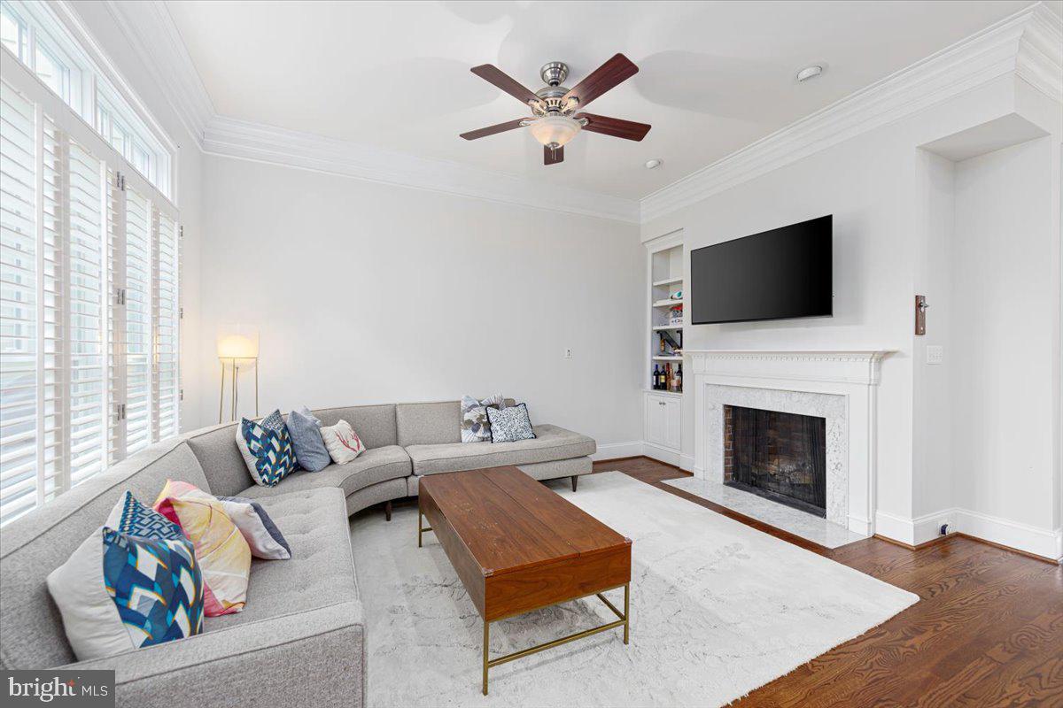 STOCKWELL MANOR - Residential