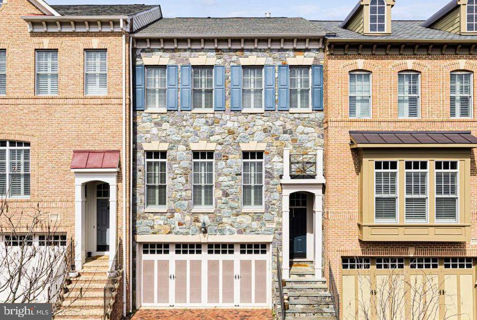 STOCKWELL MANOR - Residential