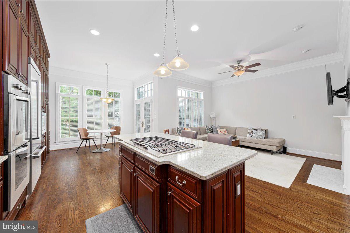 STOCKWELL MANOR - Residential