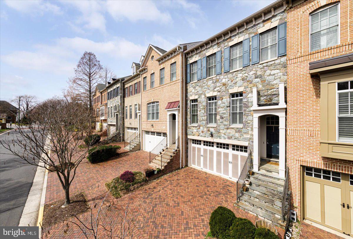 STOCKWELL MANOR - Residential