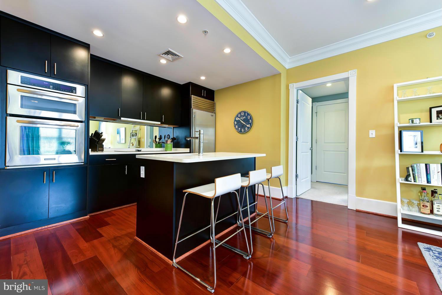 900 NORTH WASHINGTON STREET CONDOMINIUMS - Residential Lease