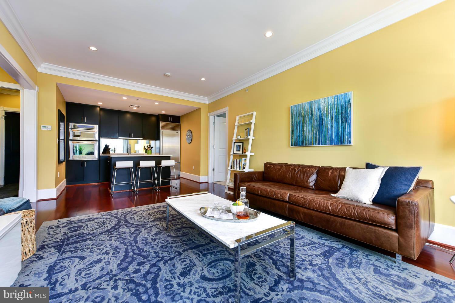 900 NORTH WASHINGTON STREET CONDOMINIUMS - Residential Lease