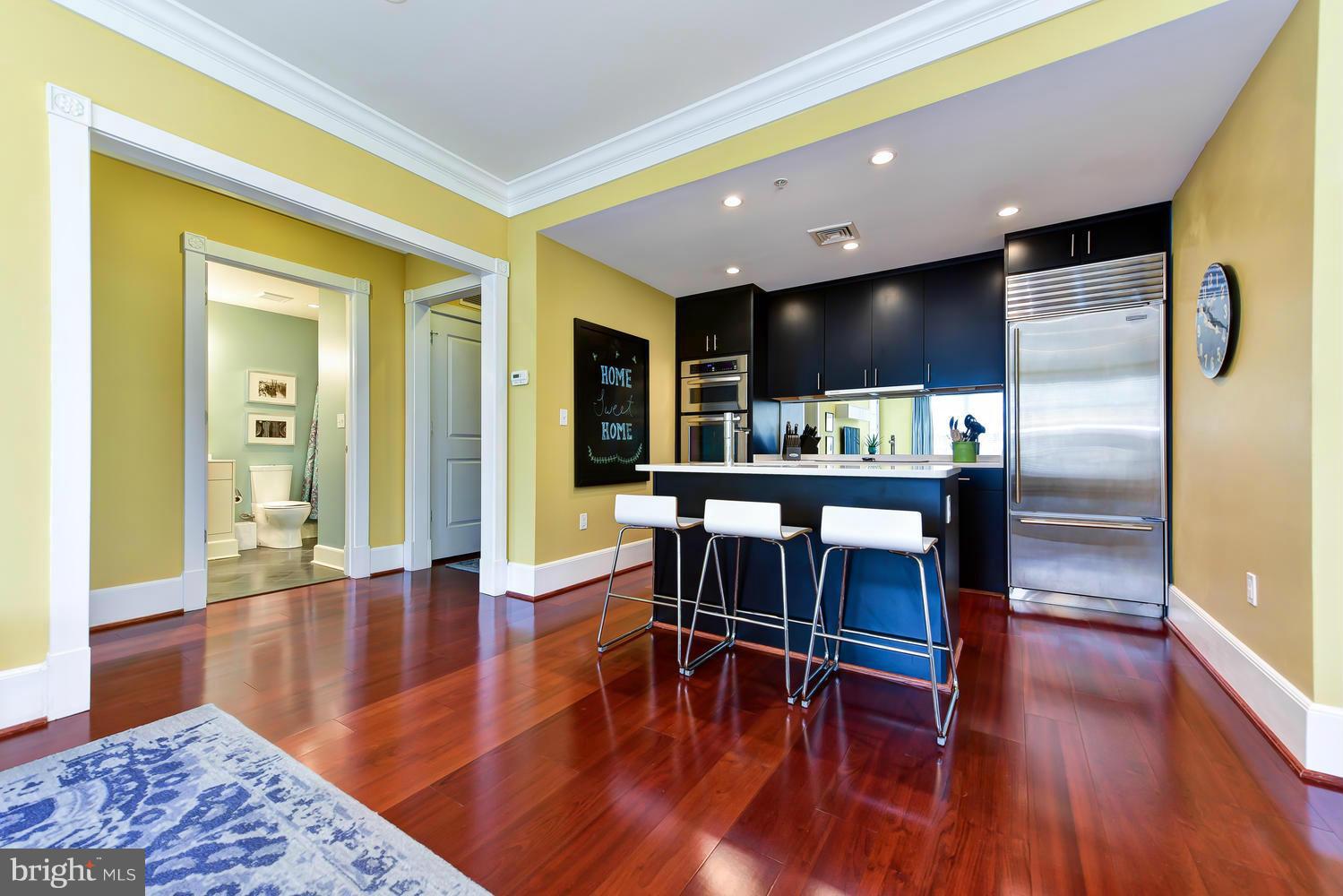 900 NORTH WASHINGTON STREET CONDOMINIUMS - Residential Lease